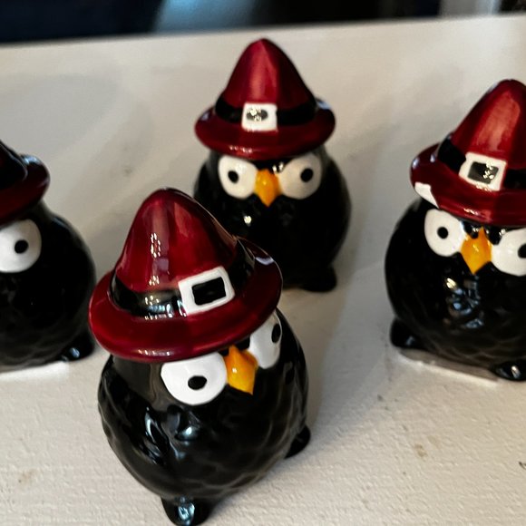 Owl Salt and Pepper Shaker Set of 4 with Two Holes Each and Rubber Stoppers (x) - Picture 2 of 11